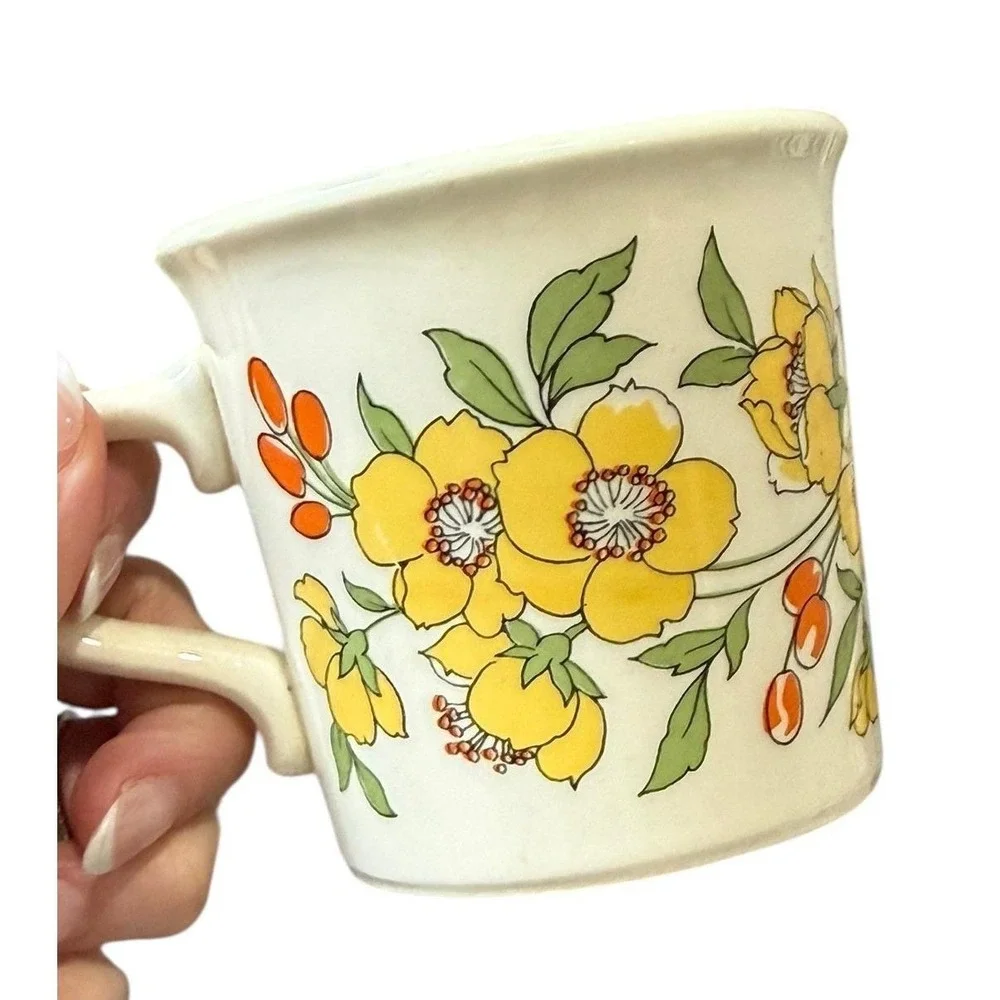 Vintage 70s Floral Mugs Taylor USA Set‎ 4 Yellow Orange Boho Retro Cups